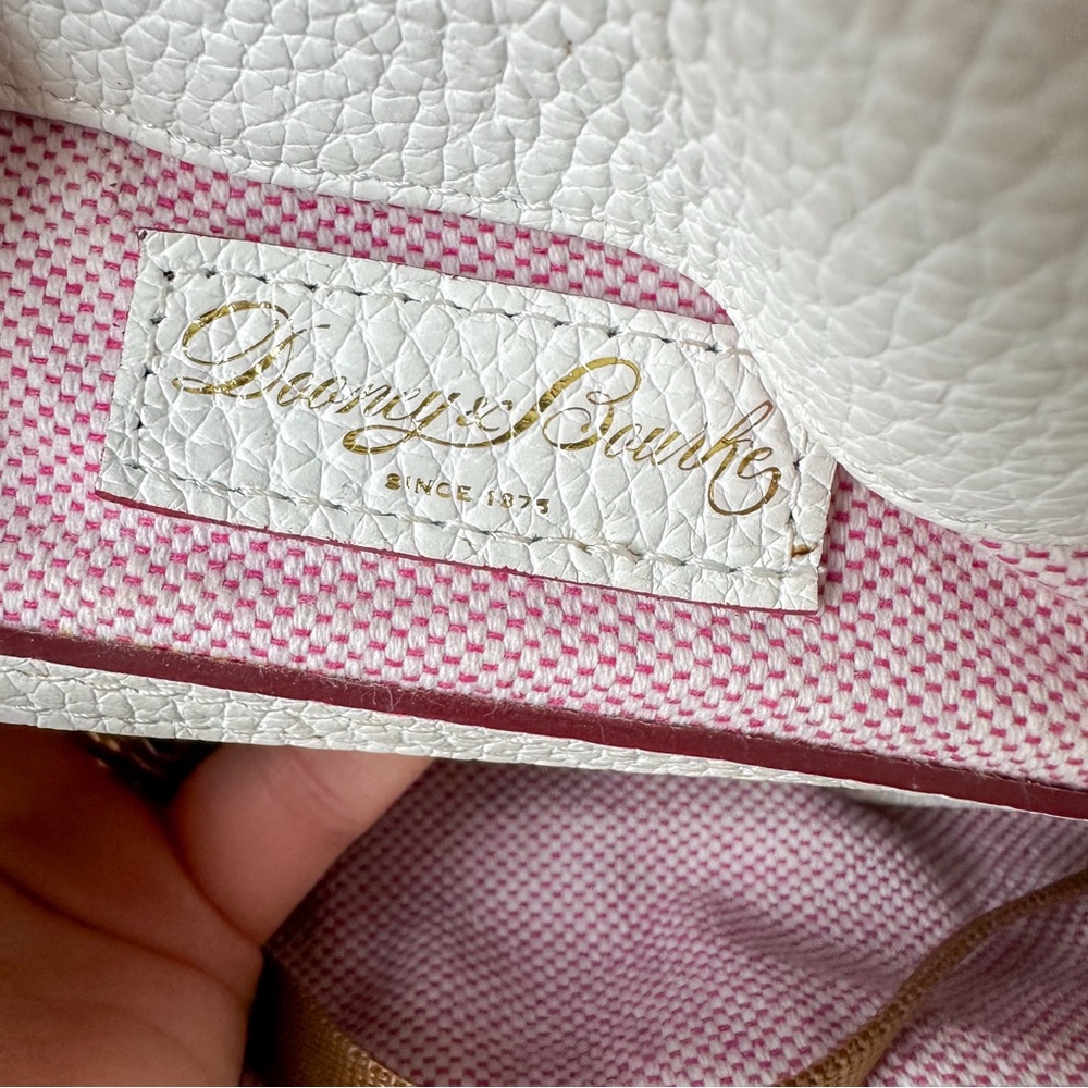 Dooney & Bourke White Lucca Leather Logo Lock Pebbled Leather Shoulder Bag Set - Picture 12 of 16